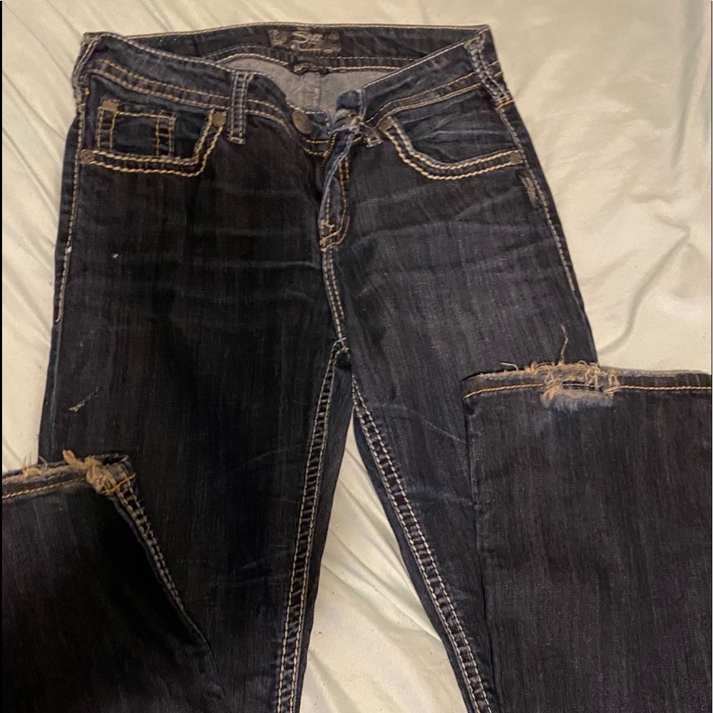 Women’s low rise boot cut jeans 27x31.